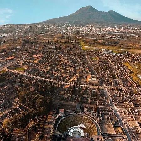 Porta Anfiteatro Pensionat *